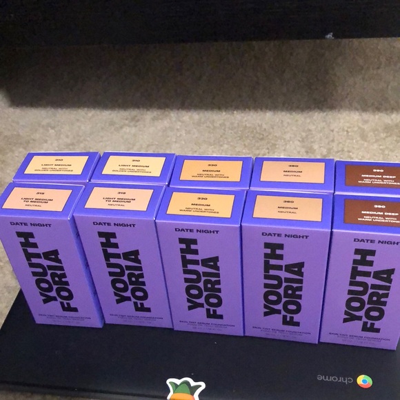 Youthforia Date Night Foundation MSRP 48 - Picture 1 of 14